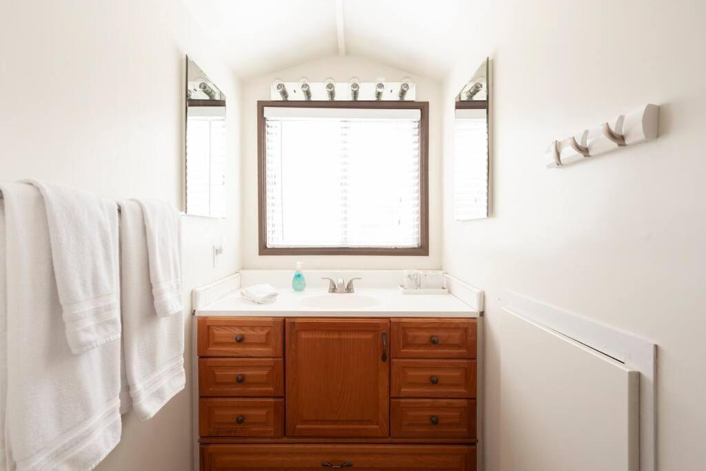 30 Pct Off!! Limited Time! Malibu Serene Cottage With King Bed, Near Beach & Hiking Trails & Central Malibu Esterno foto